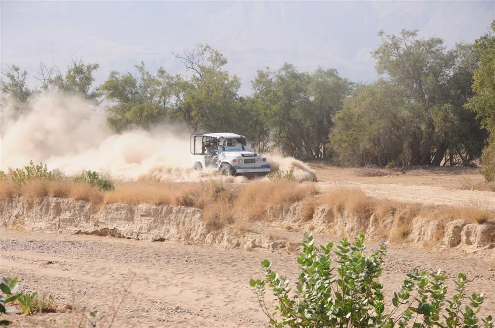 Dejen Racing Rally Vintage Baja FJ40 Build for Desert Racing... | race-deZert